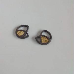 Niu studs earrings B07NG